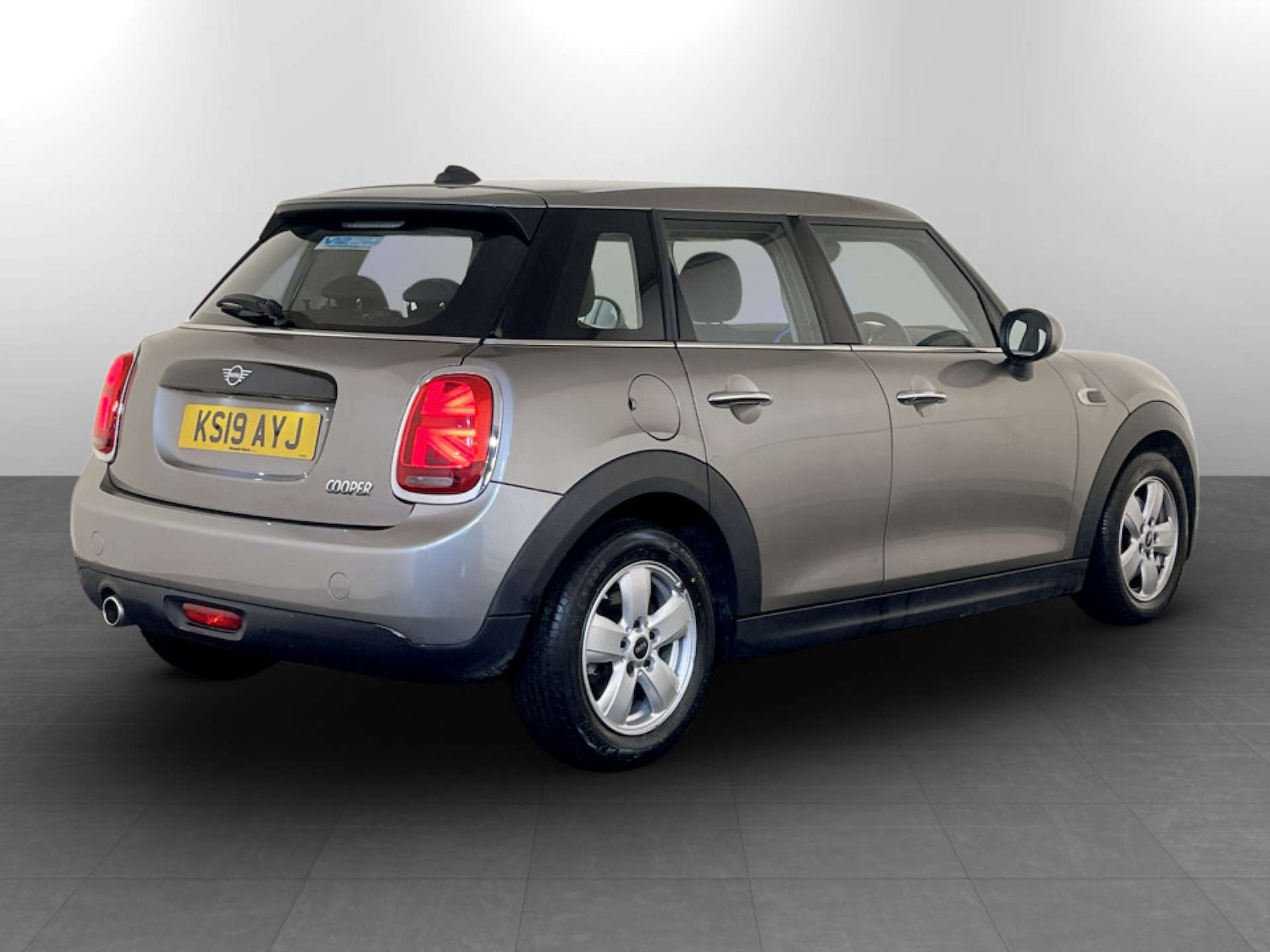 Used MINI Hatch 2019 for sale - 77187747: Photo 10