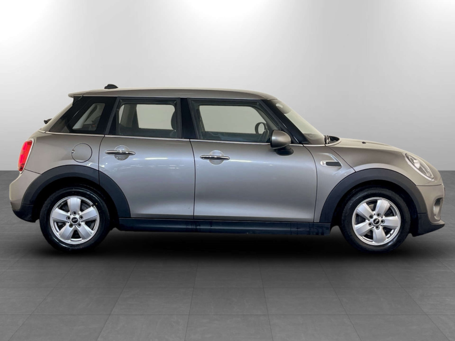 Used MINI Hatch 2019 for sale - 77187747: Photo 11
