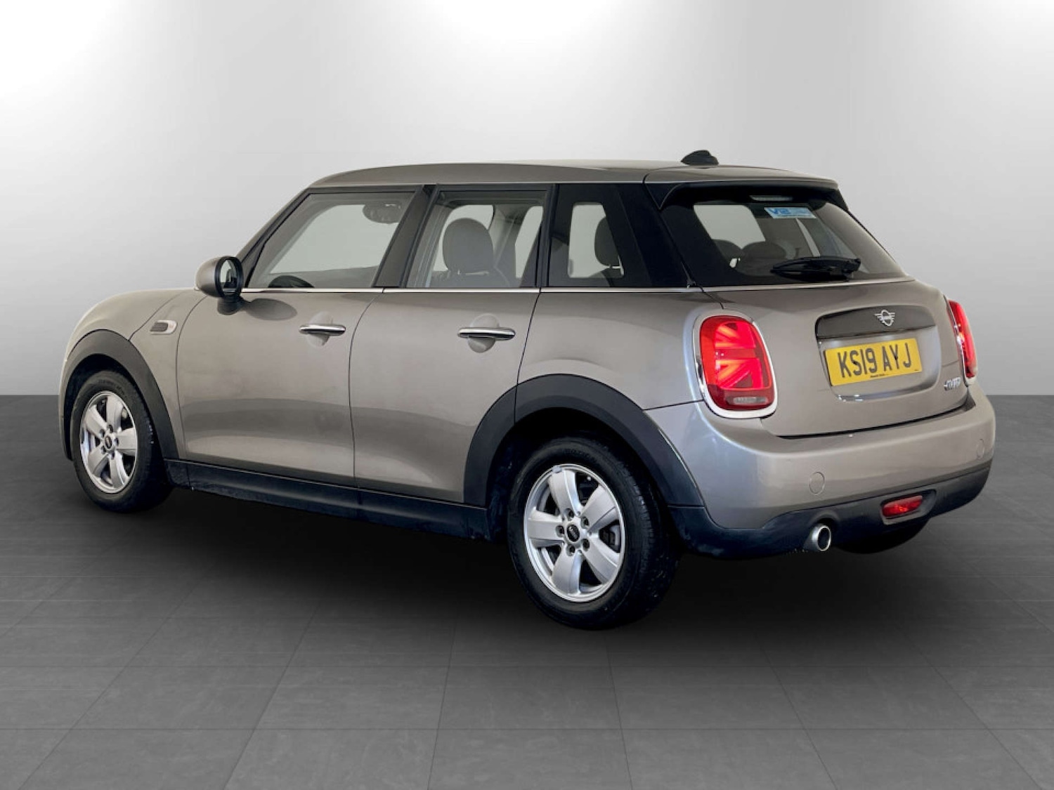 Used MINI Hatch 2019 for sale - 77187747: Photo 8