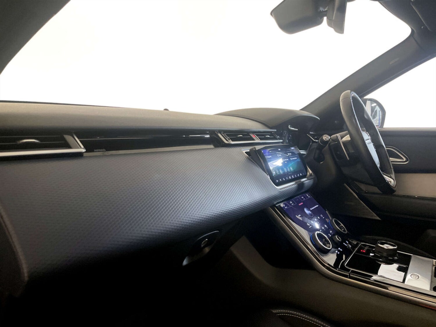 Used Land Rover Range Rover Velar 2020 for sale - 77523188: Photo 12