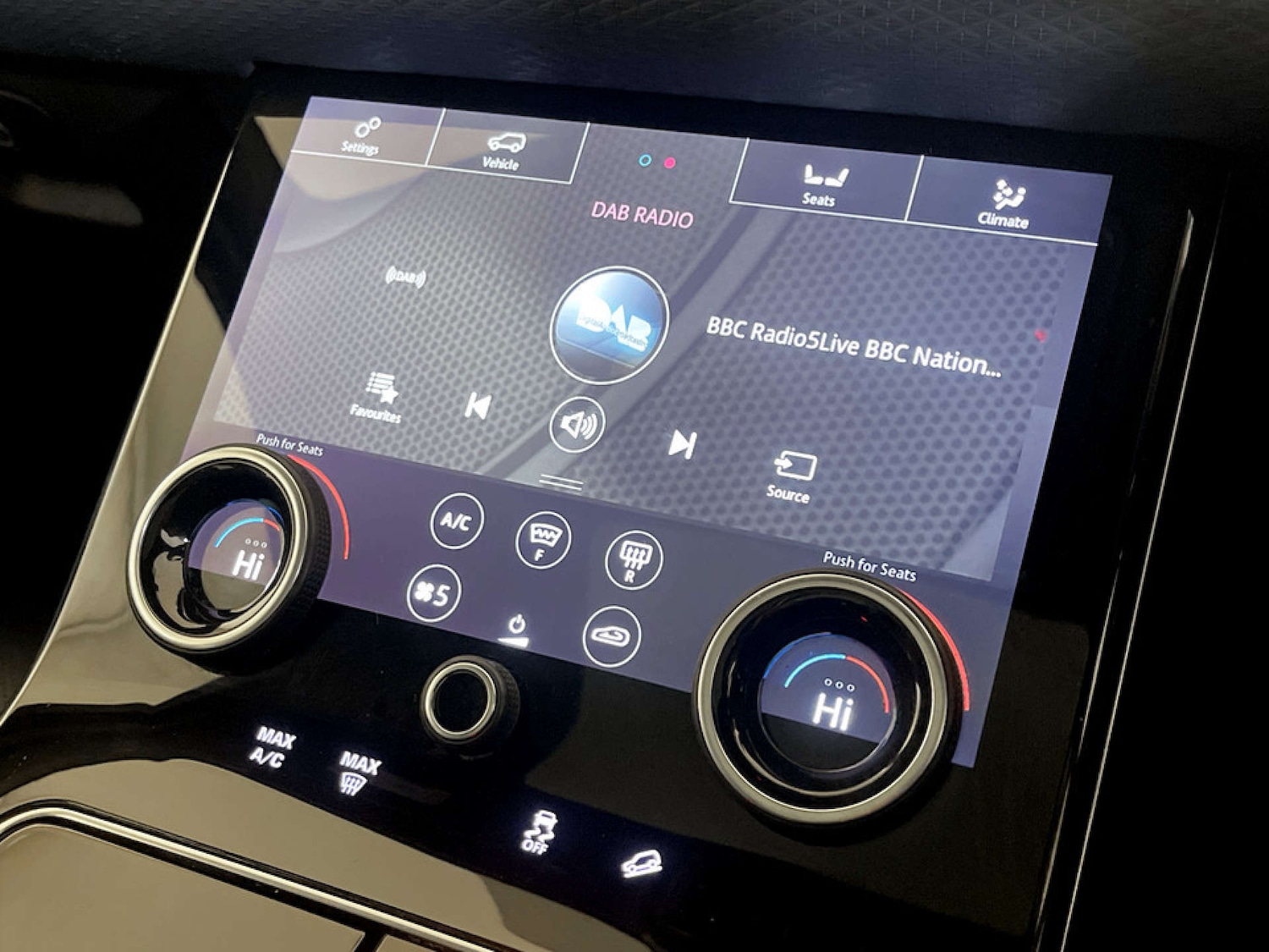 Used Land Rover Range Rover Velar 2020 for sale - 77523188: Photo 27