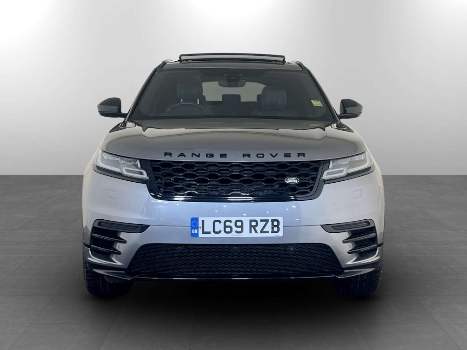 Used Land Rover Range Rover Velar 2020 for sale - 77523188: Photo 5