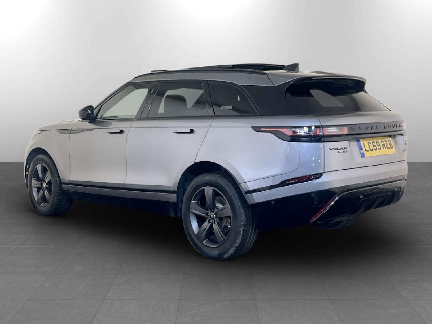 Used Land Rover Range Rover Velar 2020 for sale - 77523188: Photo 8