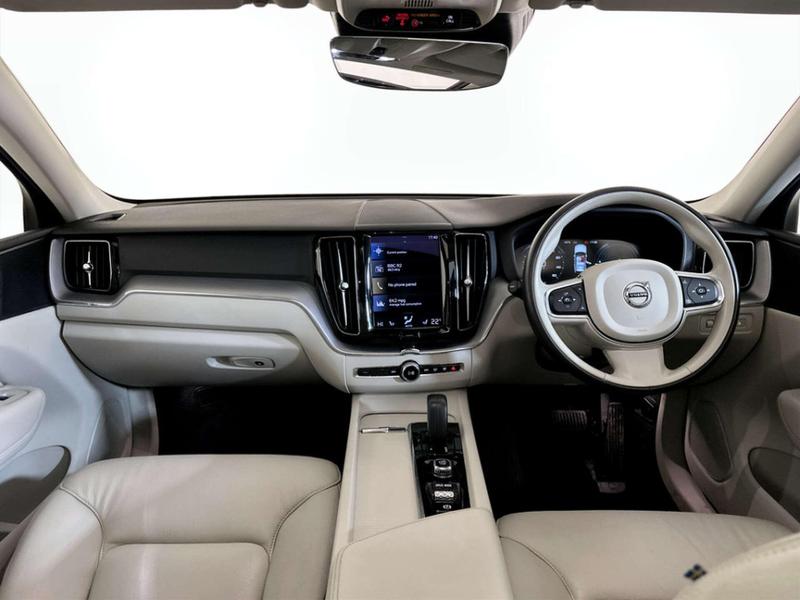 Used Volvo XC60 2020 for sale - 77053480: Photo 3