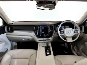 Used Volvo XC60 2020 for sale - 77053480: Photo