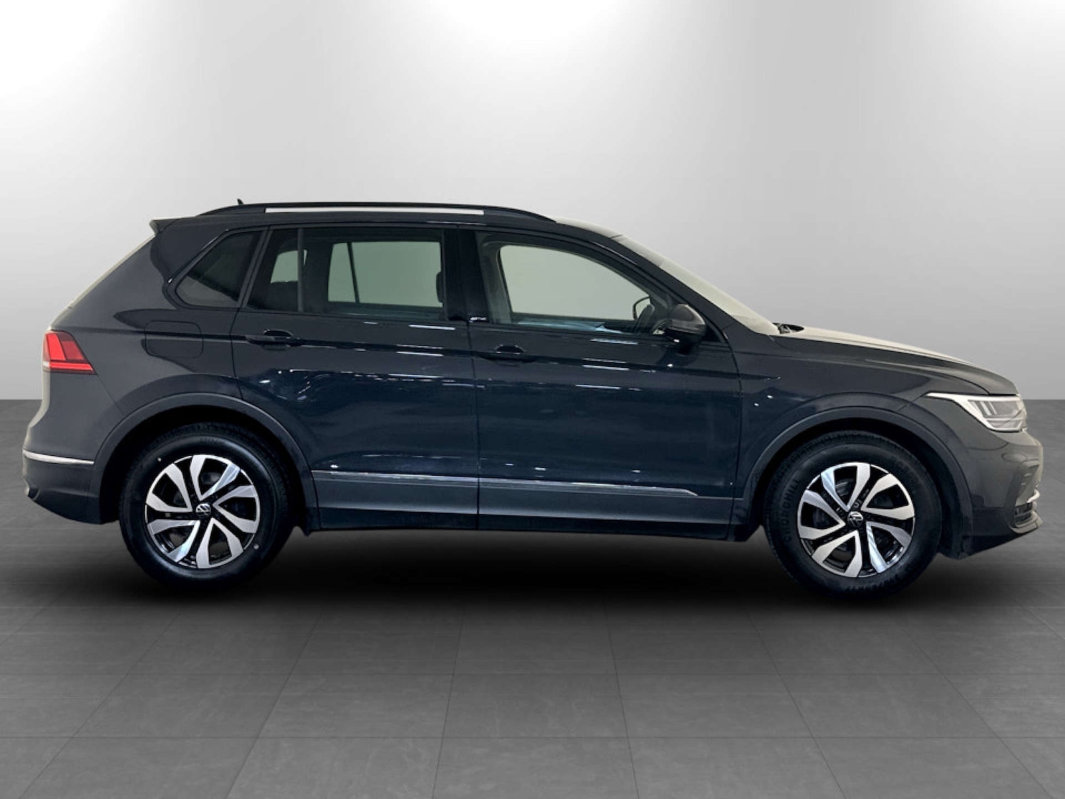 Used Volkswagen Tiguan 2022 for sale - 77185128: Photo 11