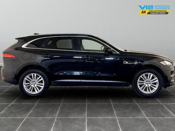 Used Jaguar F-Pace 2018 for sale - 76255463: Photo 11