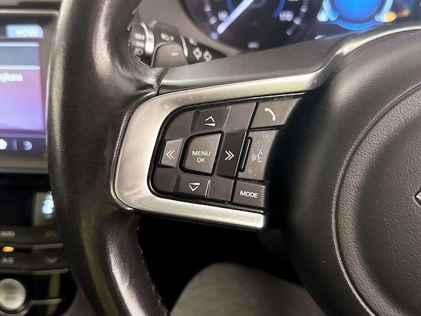 Used Jaguar F-Pace 2018 for sale - 76255463: Photo 17