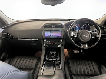 Used Jaguar F-Pace 2018 for sale - 76255463: Photo 3