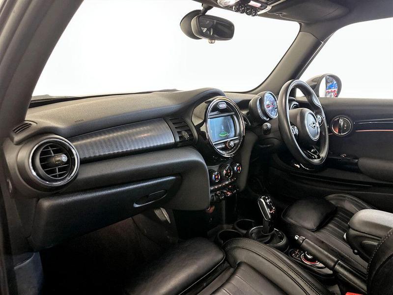 Used MINI Hatch 2019 for sale - 76568618: Photo 12