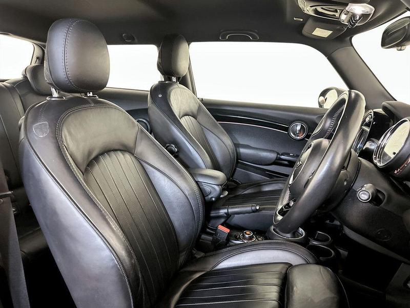 Used MINI Hatch 2019 for sale - 76568618: Photo 13