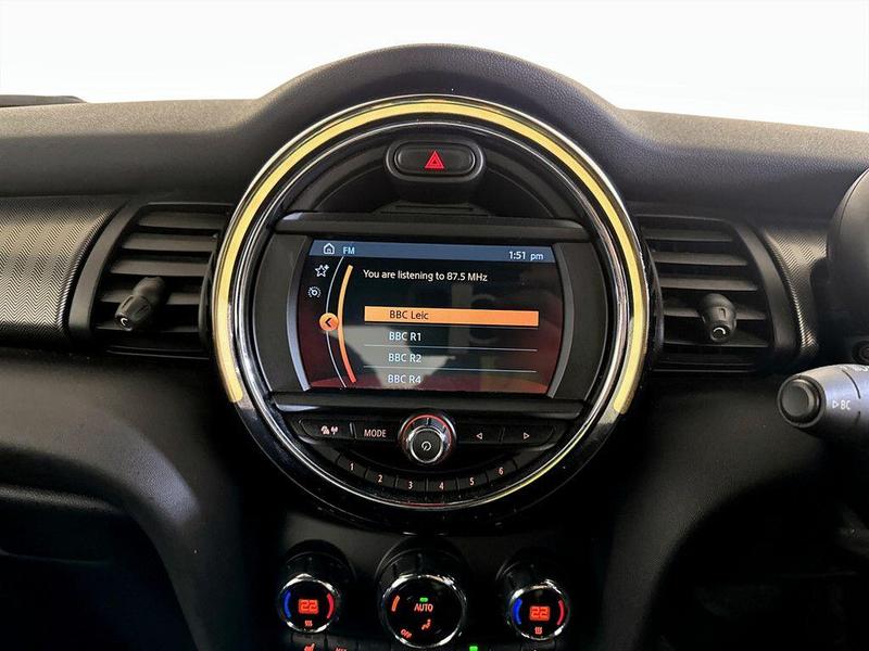 Used MINI Hatch 2019 for sale - 76568618: Photo 23