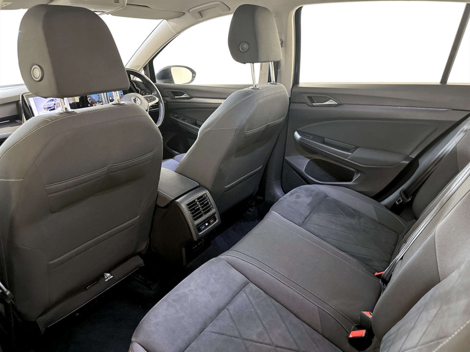 Used Volkswagen Golf 2021 for sale - 77652968: Photo 14