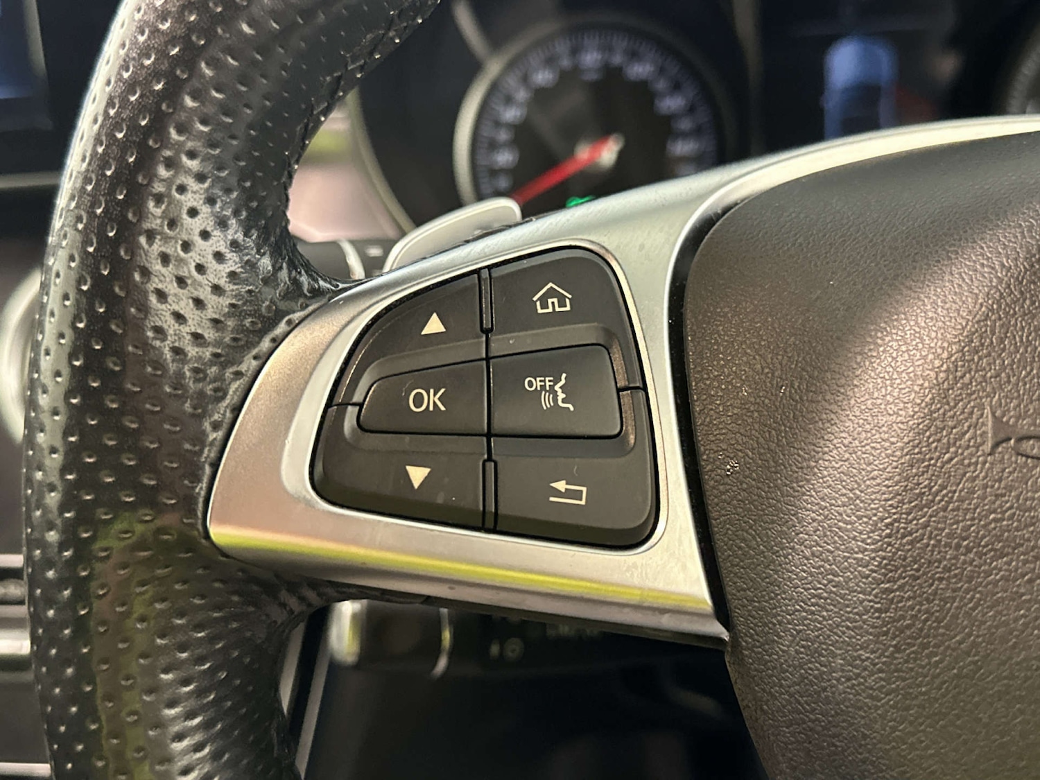 Used Mercedes-Benz C Class 2018 for sale - 78016556: Photo 17