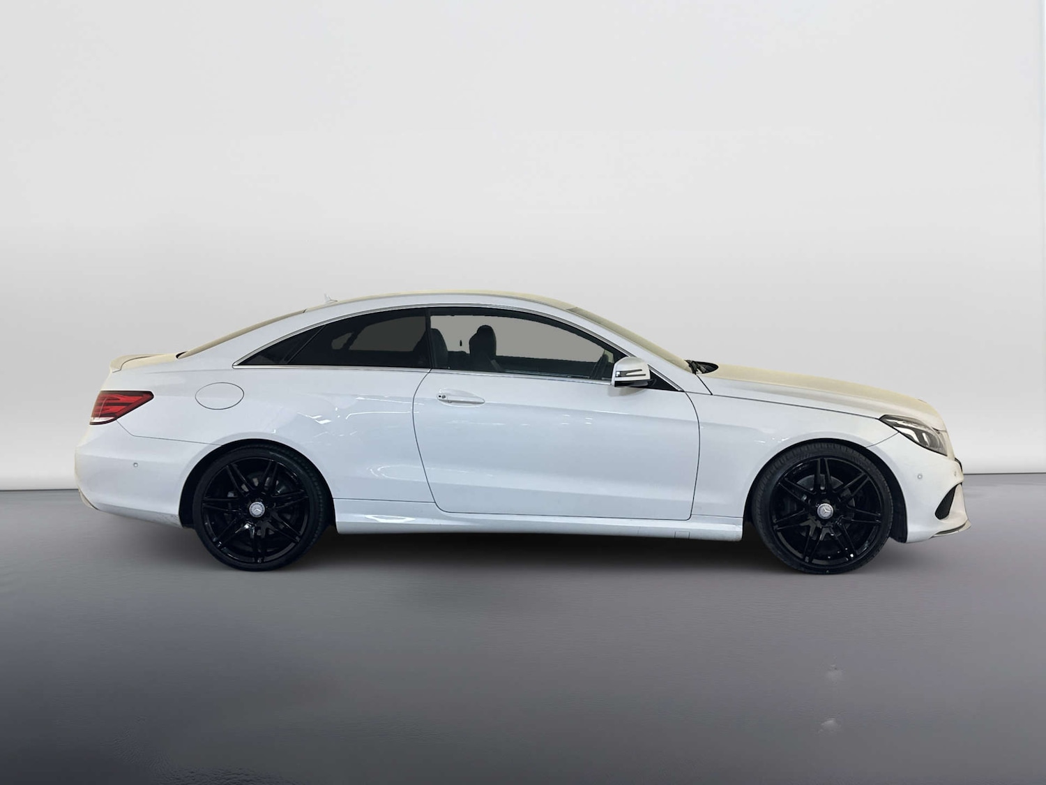 Used Mercedes-Benz E Class 2016 for sale - 77836317: Photo 11