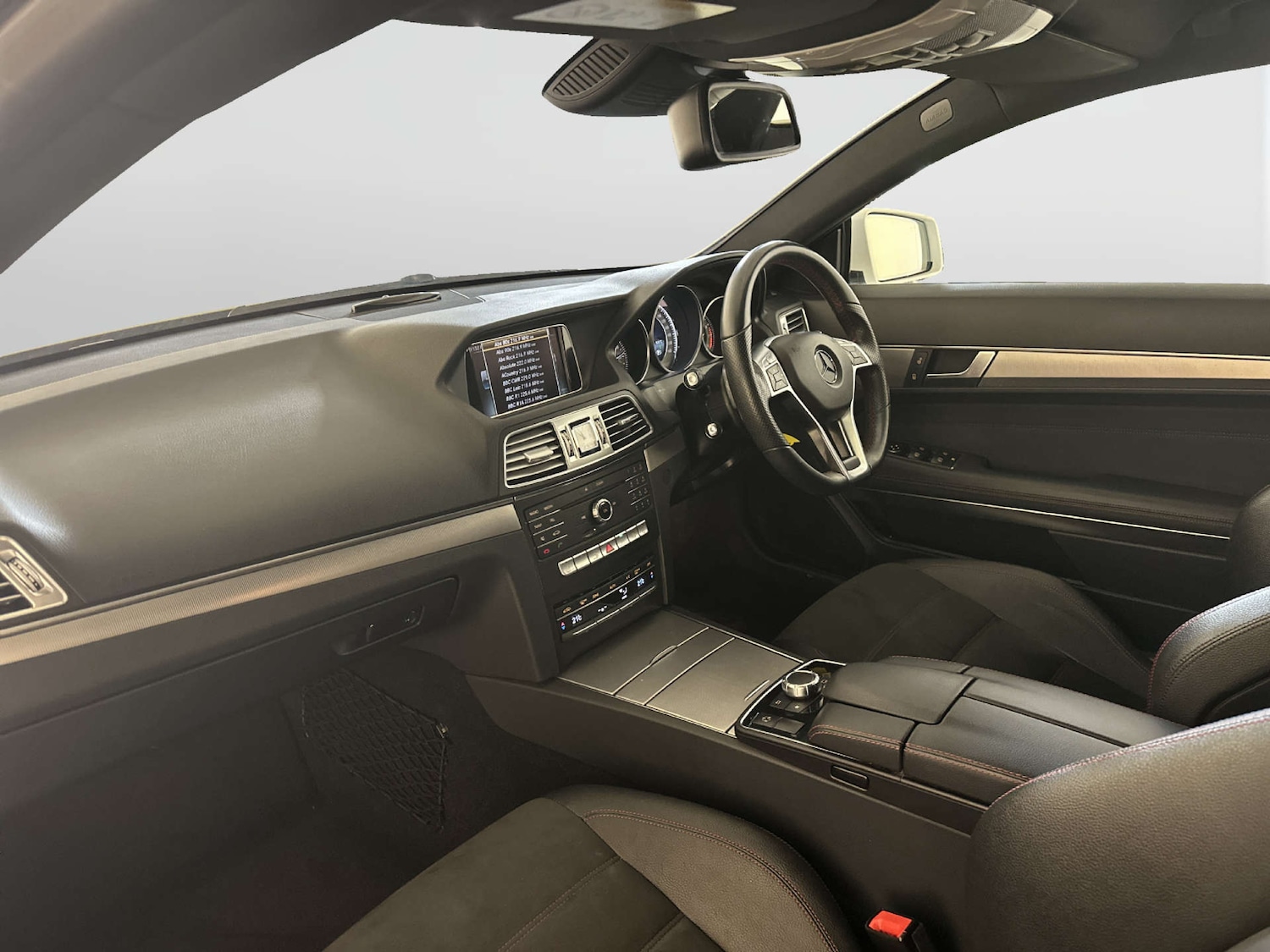 Used Mercedes-Benz E Class 2016 for sale - 77836317: Photo 12