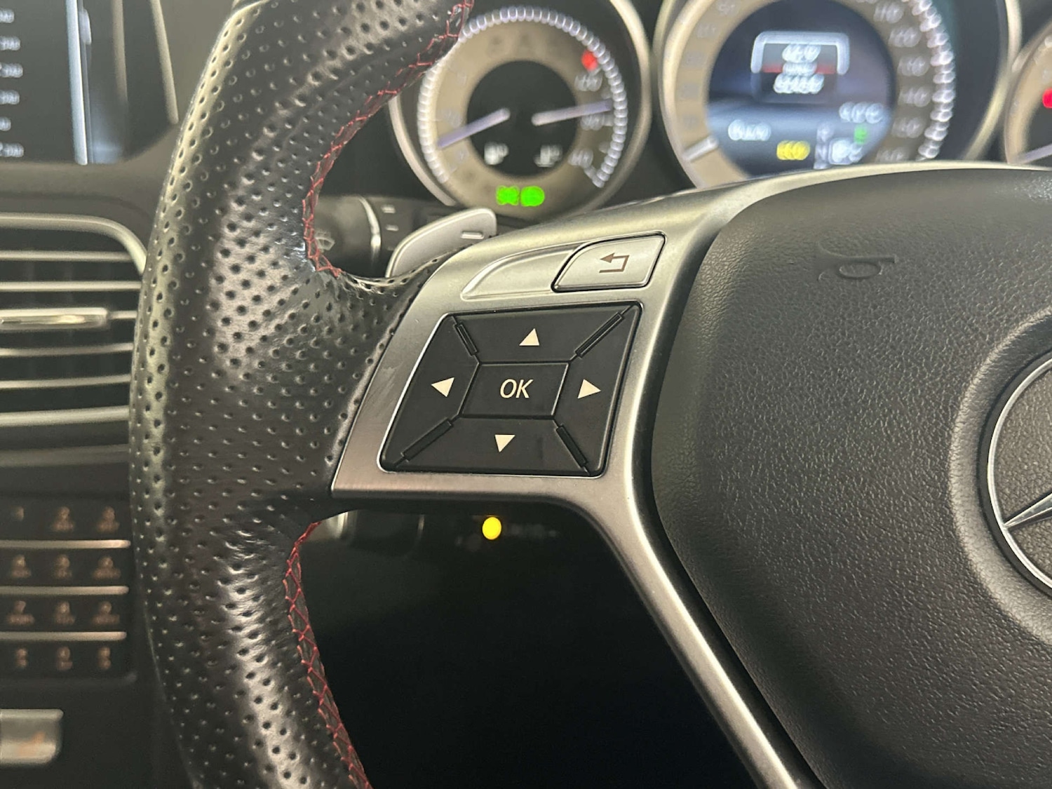 Used Mercedes-Benz E Class 2016 for sale - 77836317: Photo 18