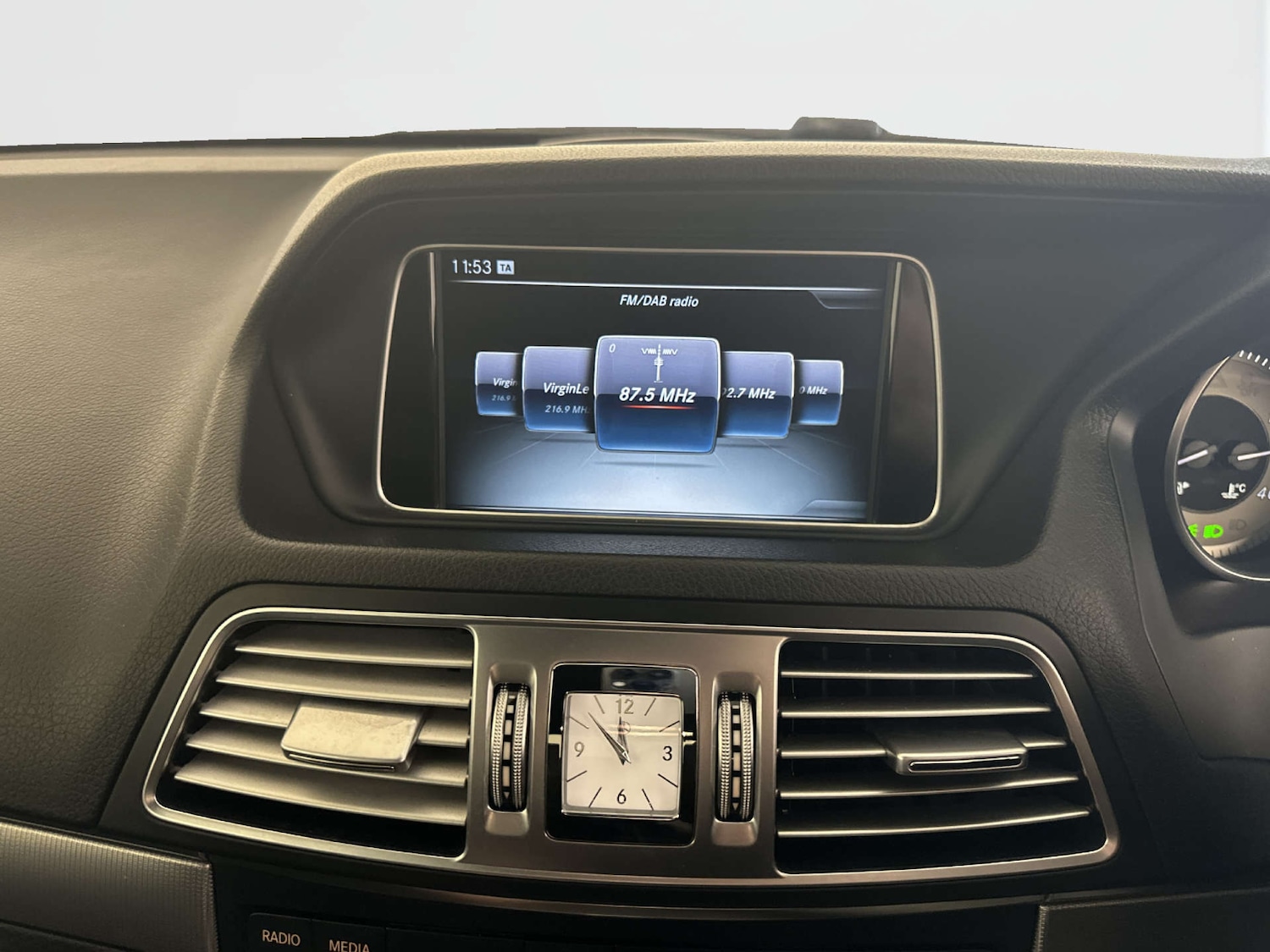 Used Mercedes-Benz E Class 2016 for sale - 77836317: Photo 23