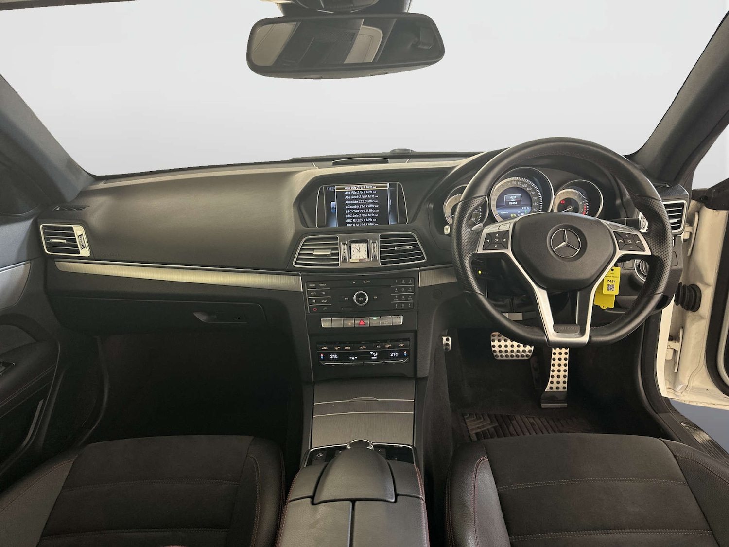 Used Mercedes-Benz E Class 2016 for sale - 77836317: Photo 3