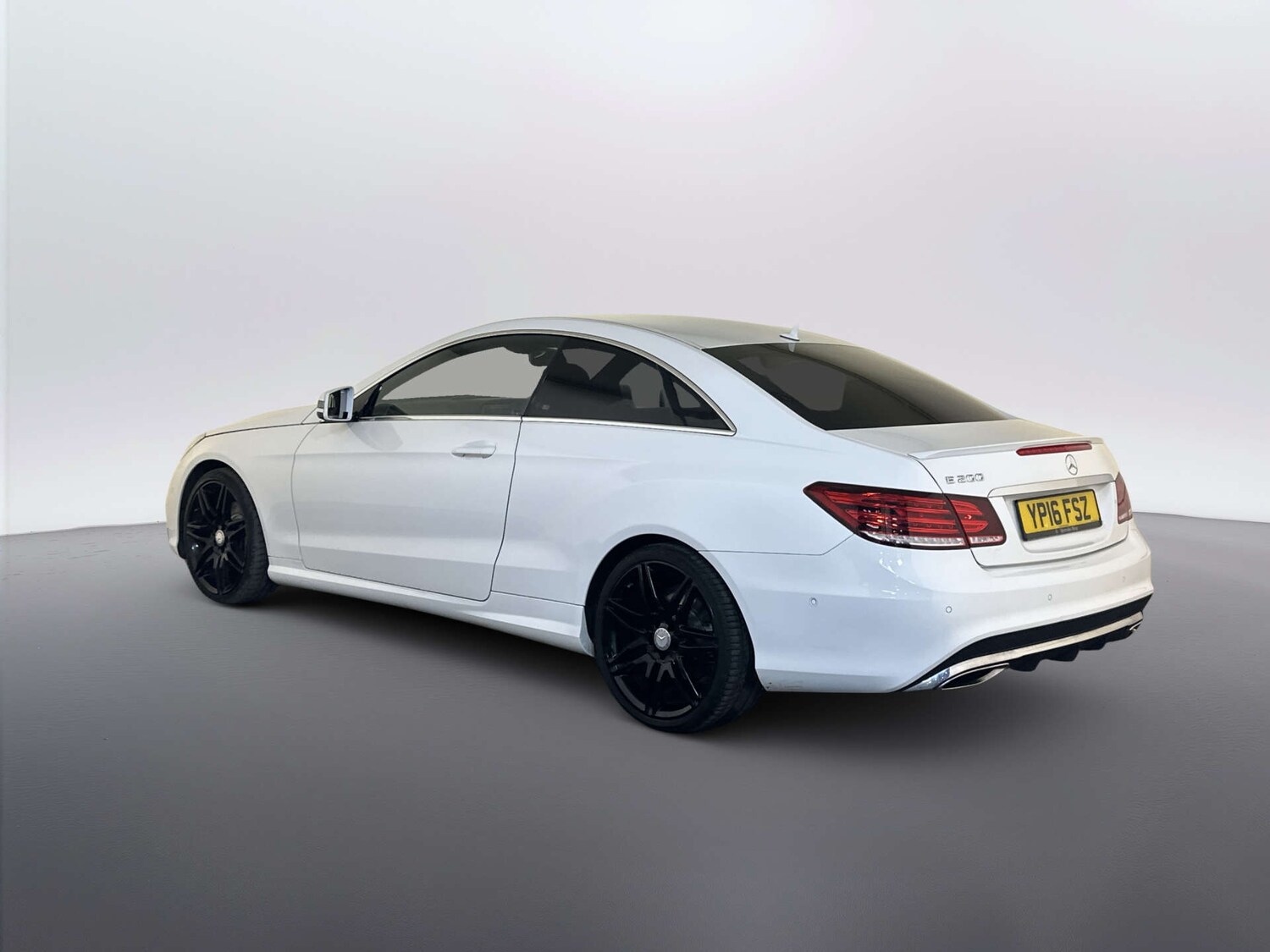 Used Mercedes-Benz E Class 2016 for sale - 77836317: Photo 8