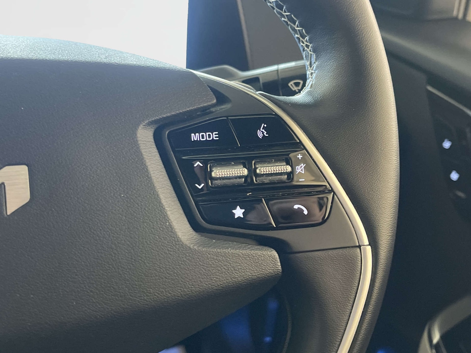 Used Kia EV6 2023 for sale - 78112463: Photo 19