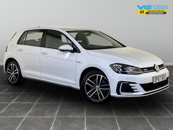 Volkswagen - Golf