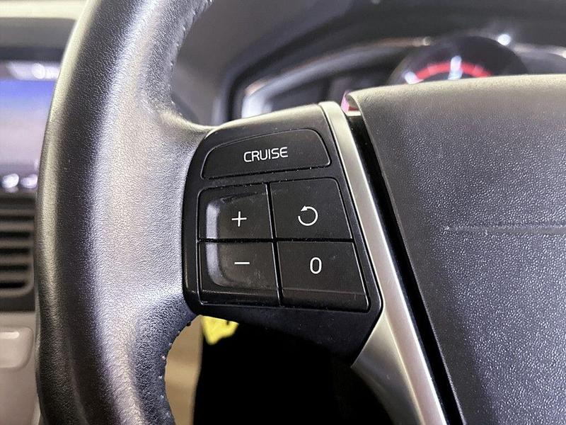 Used Volvo XC60 2017 for sale - 76352222: Photo 17