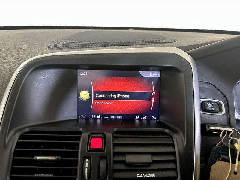 Used Volvo XC60 2017 for sale - 76352222: Photo 24