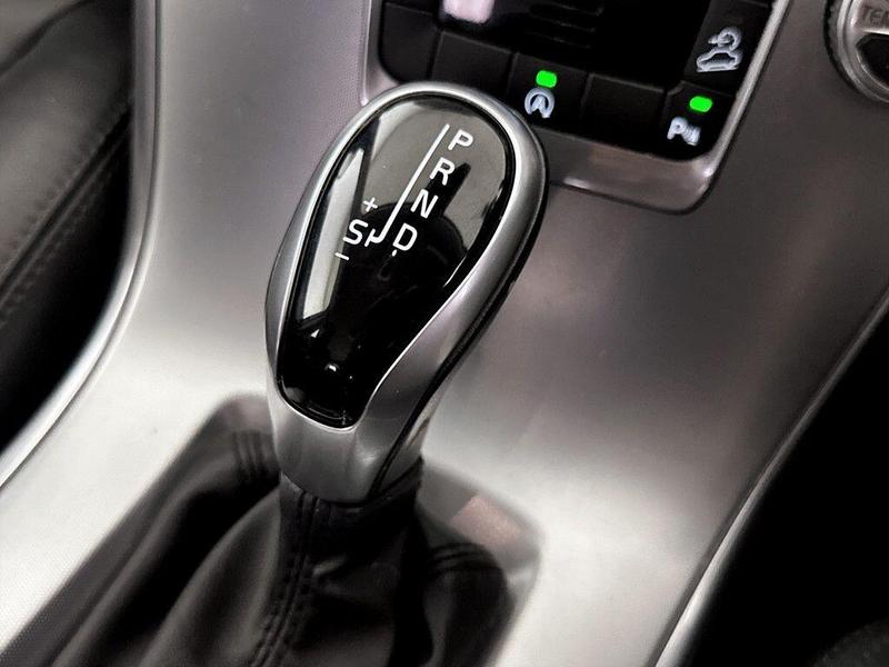 Used Volvo XC60 2017 for sale - 76352222: Photo 26