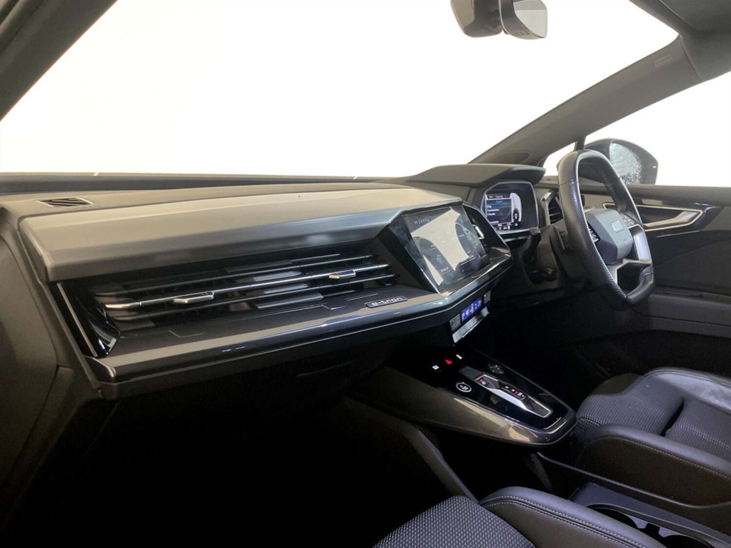 Used Audi Q4 e-tron 2021 for sale - 77470008: Photo 11