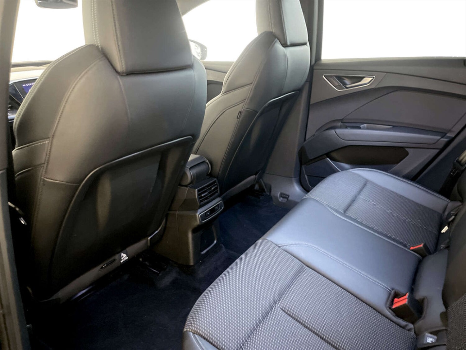 Used Audi Q4 e-tron 2021 for sale - 77470008: Photo 13