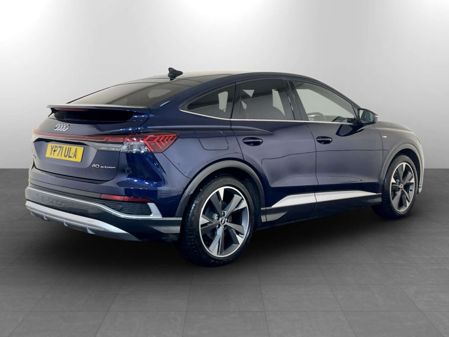 Used Audi Q4 e-tron 2021 for sale - 77470008: Photo 9