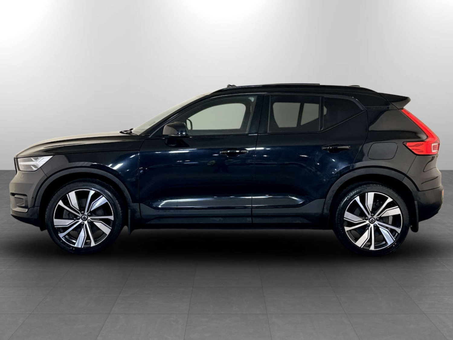 Used Volvo XC40 2021 for sale - 77368250: Photo 7