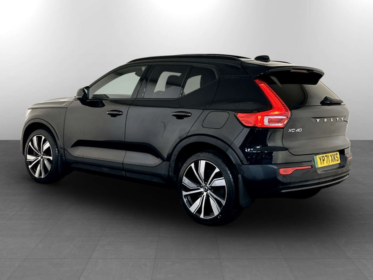 Used Volvo XC40 2021 for sale - 77368250: Photo 8