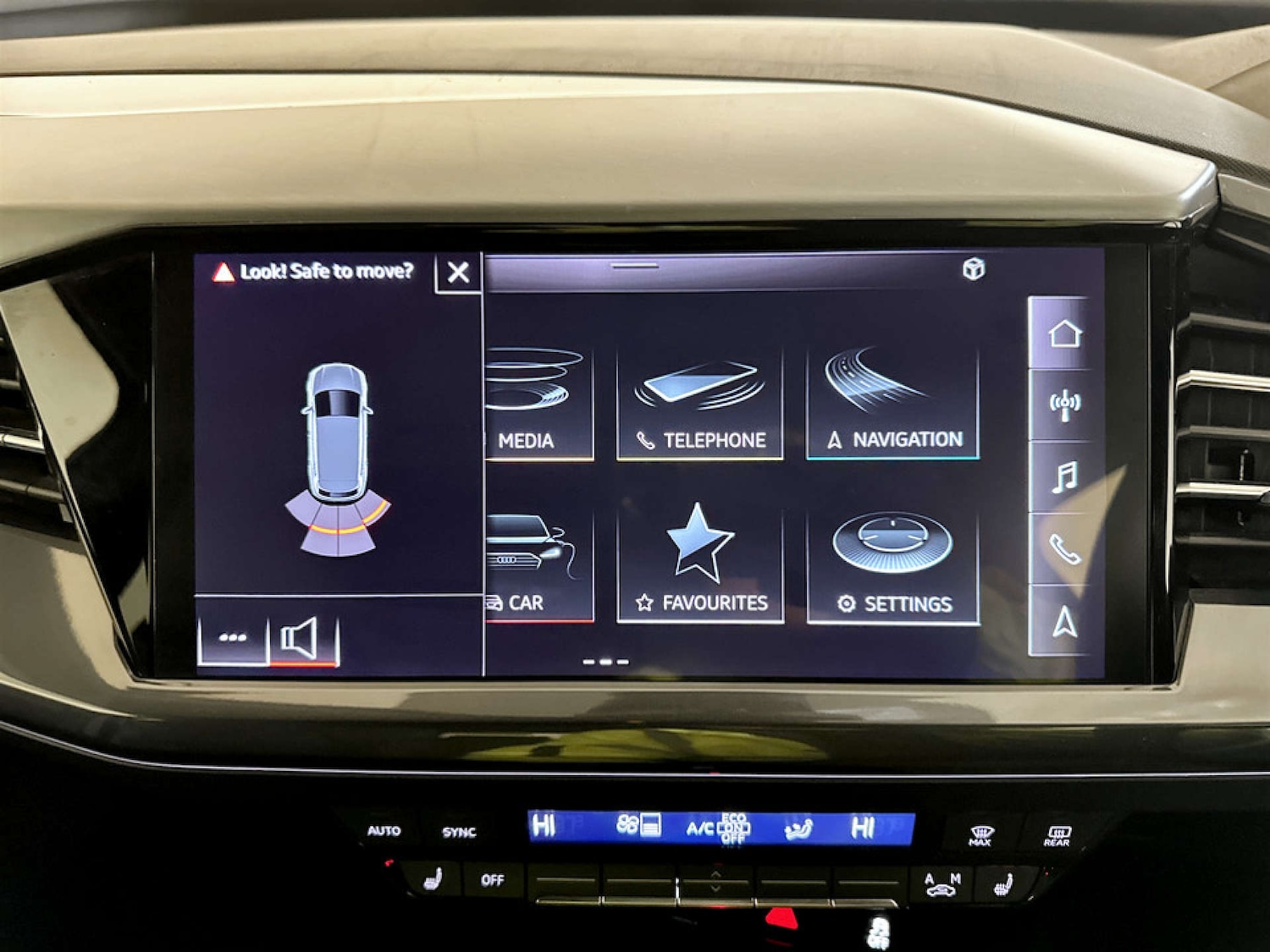 Used Audi Q4 e-tron 2022 for sale - 77328576: Photo 18