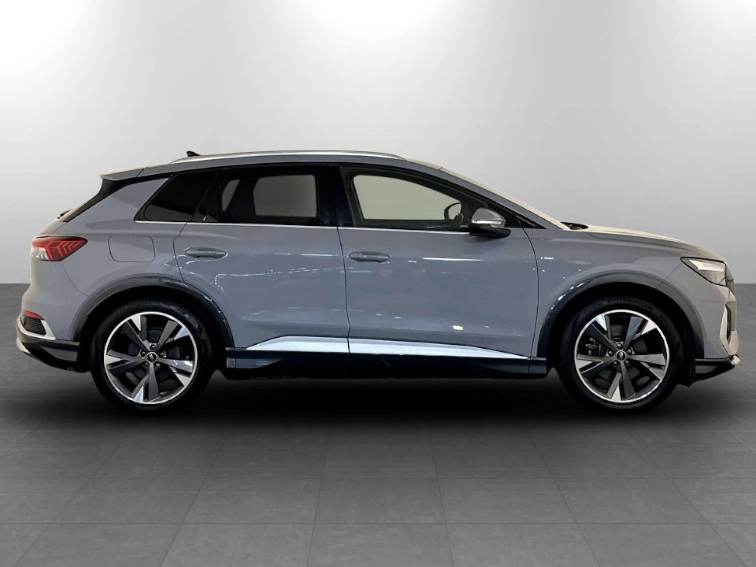 Used Audi Q4 e-tron 2022 for sale - 77328576: Photo 9