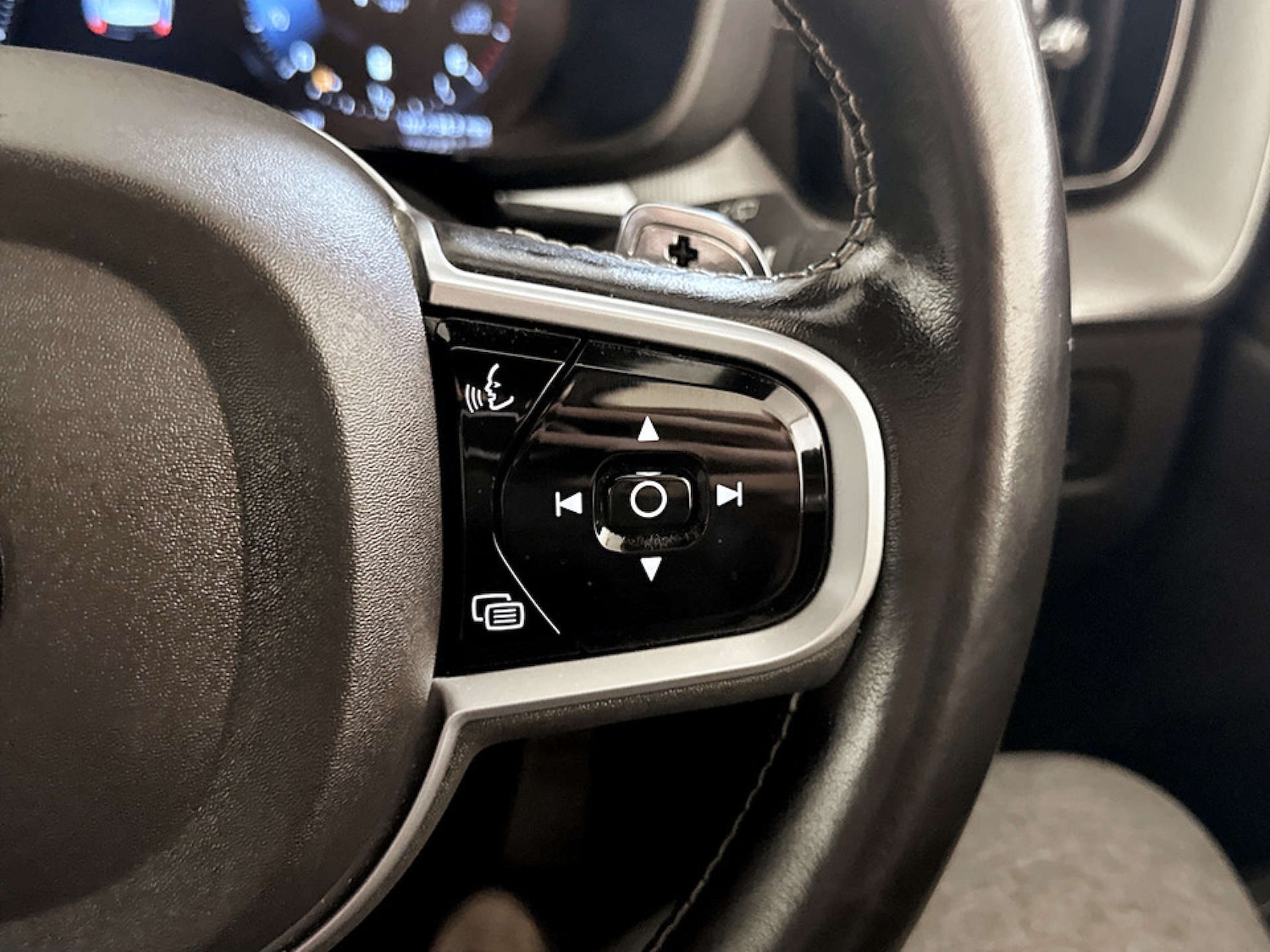 Used Volvo XC60 2019 for sale - 77185051: Photo 19