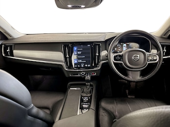 Used Volvo V90 2019 for sale - 77301684: Photo