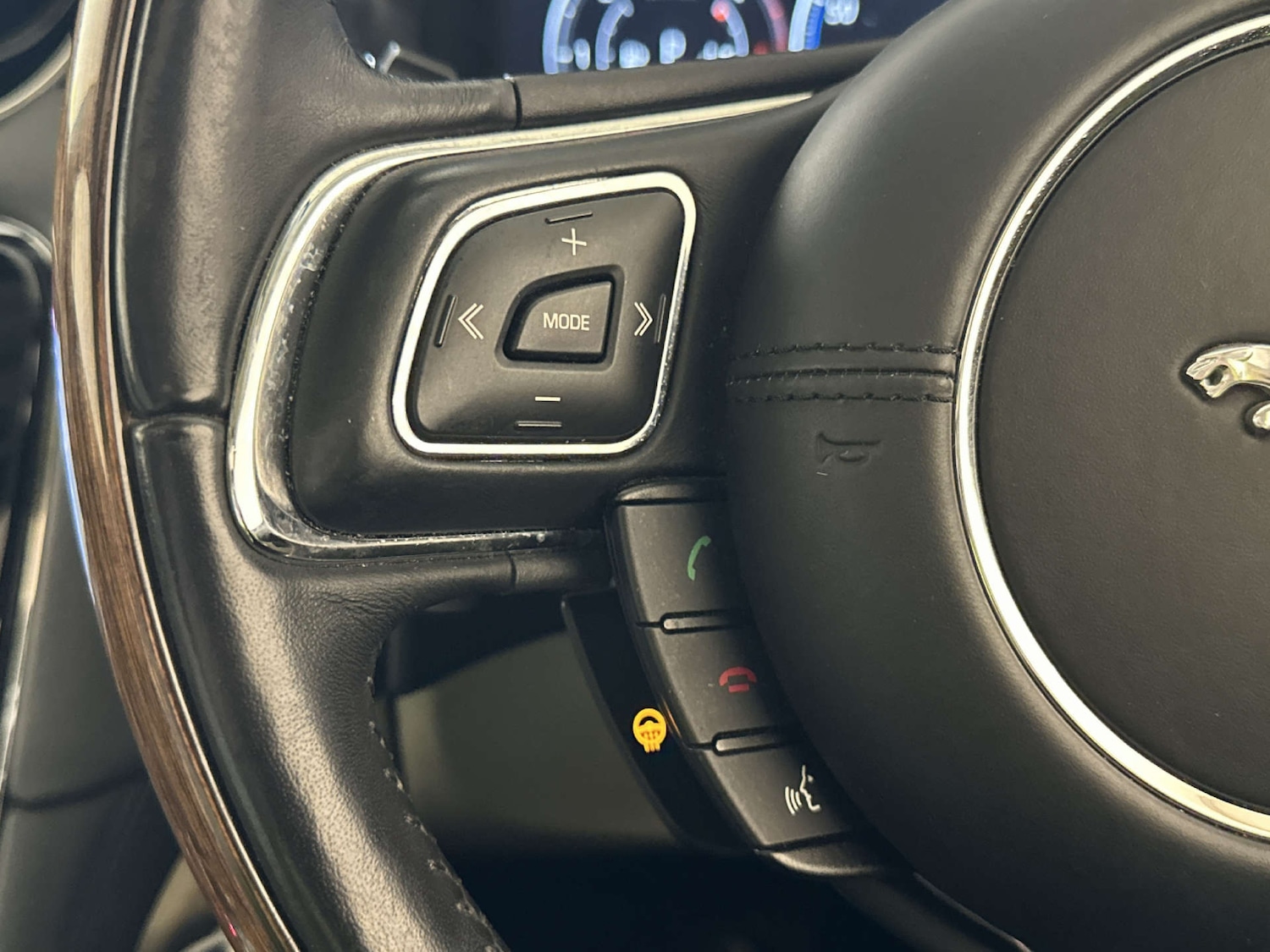 Used Jaguar XJ 2017 for sale - 78041882: Photo 18