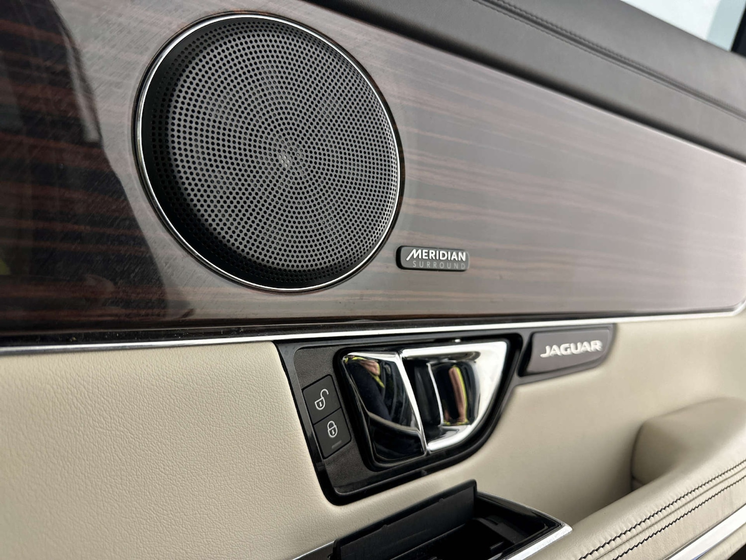 Used Jaguar XJ 2017 for sale - 78041882: Photo 21