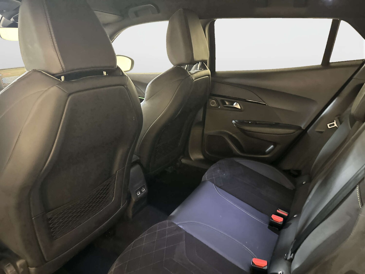 Used Peugeot 2008 2022 for sale - 78198819: Photo 14