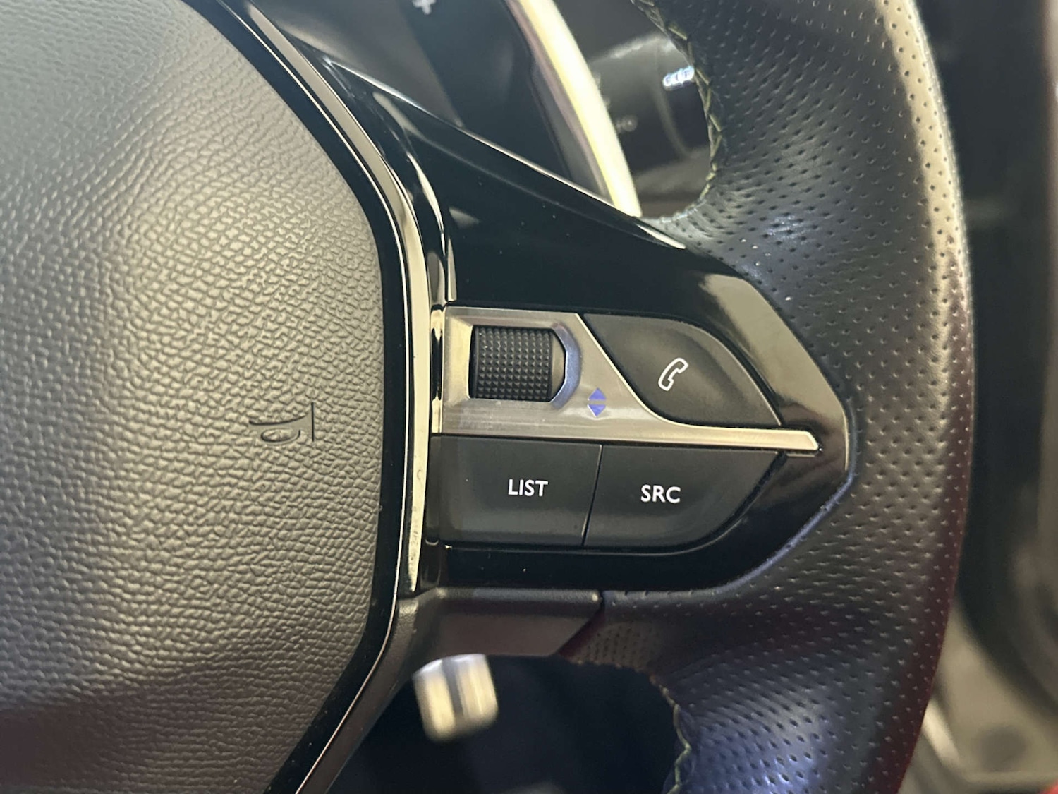 Used Peugeot 2008 2022 for sale - 78198819: Photo 19