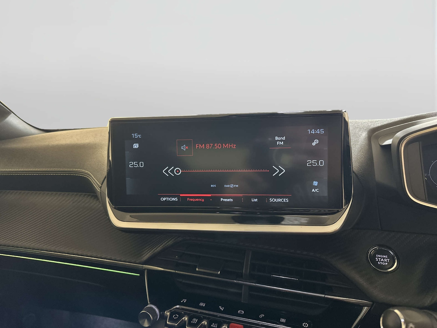 Used Peugeot 2008 2022 for sale - 78198819: Photo 23