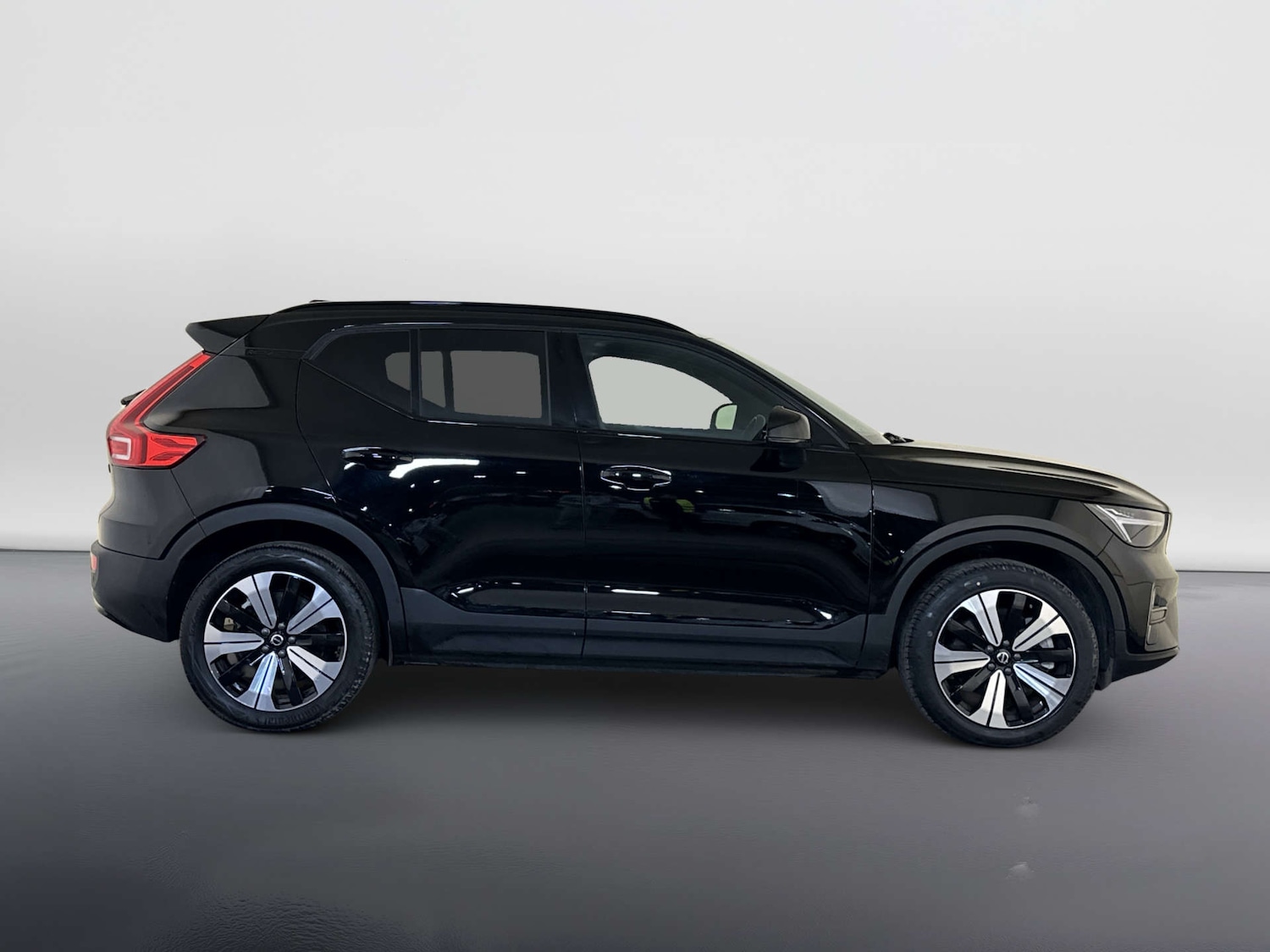 Used Volvo XC40 2023 for sale - 77821606: Photo 11