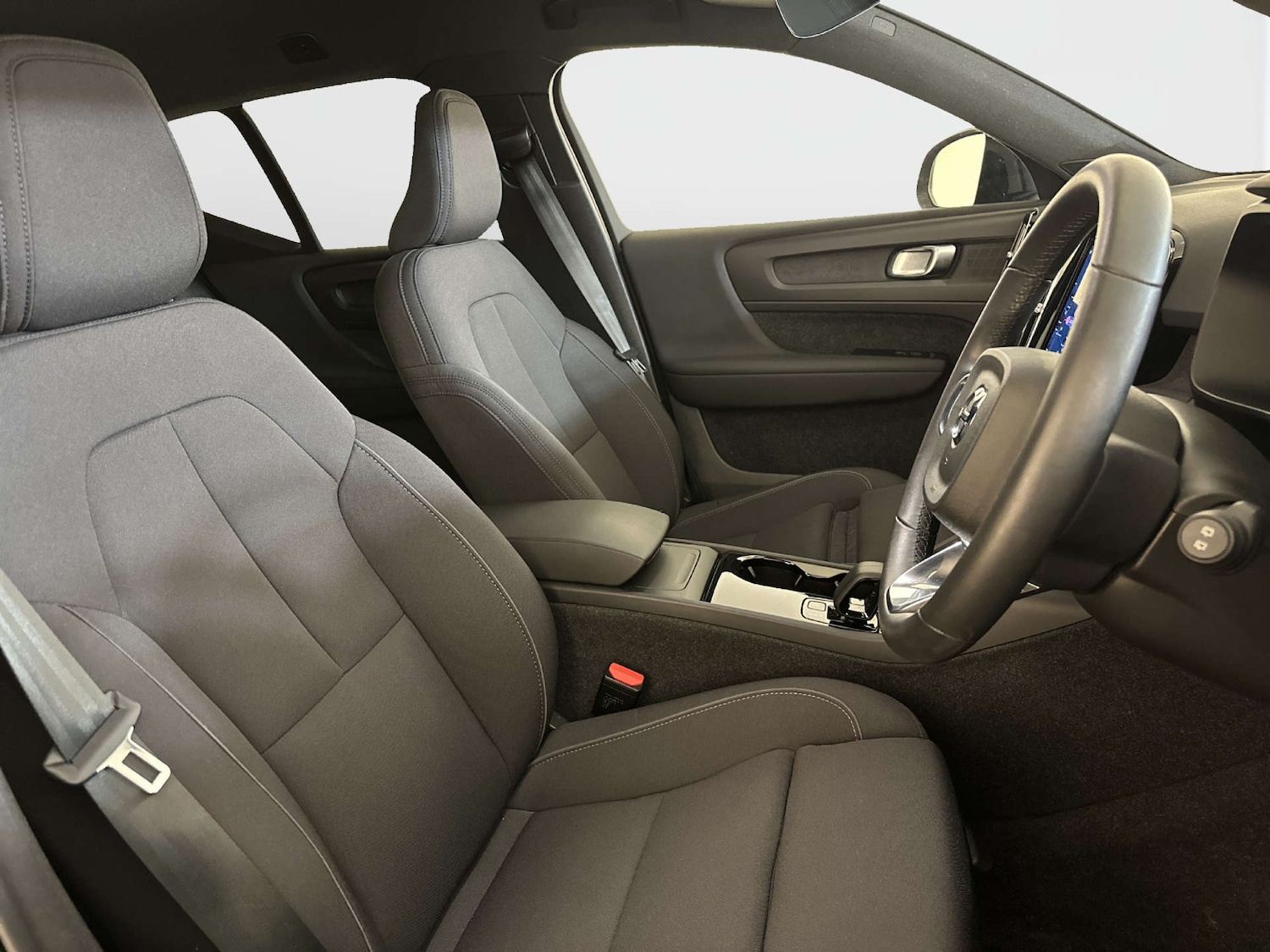 Used Volvo XC40 2023 for sale - 77821606: Photo 13