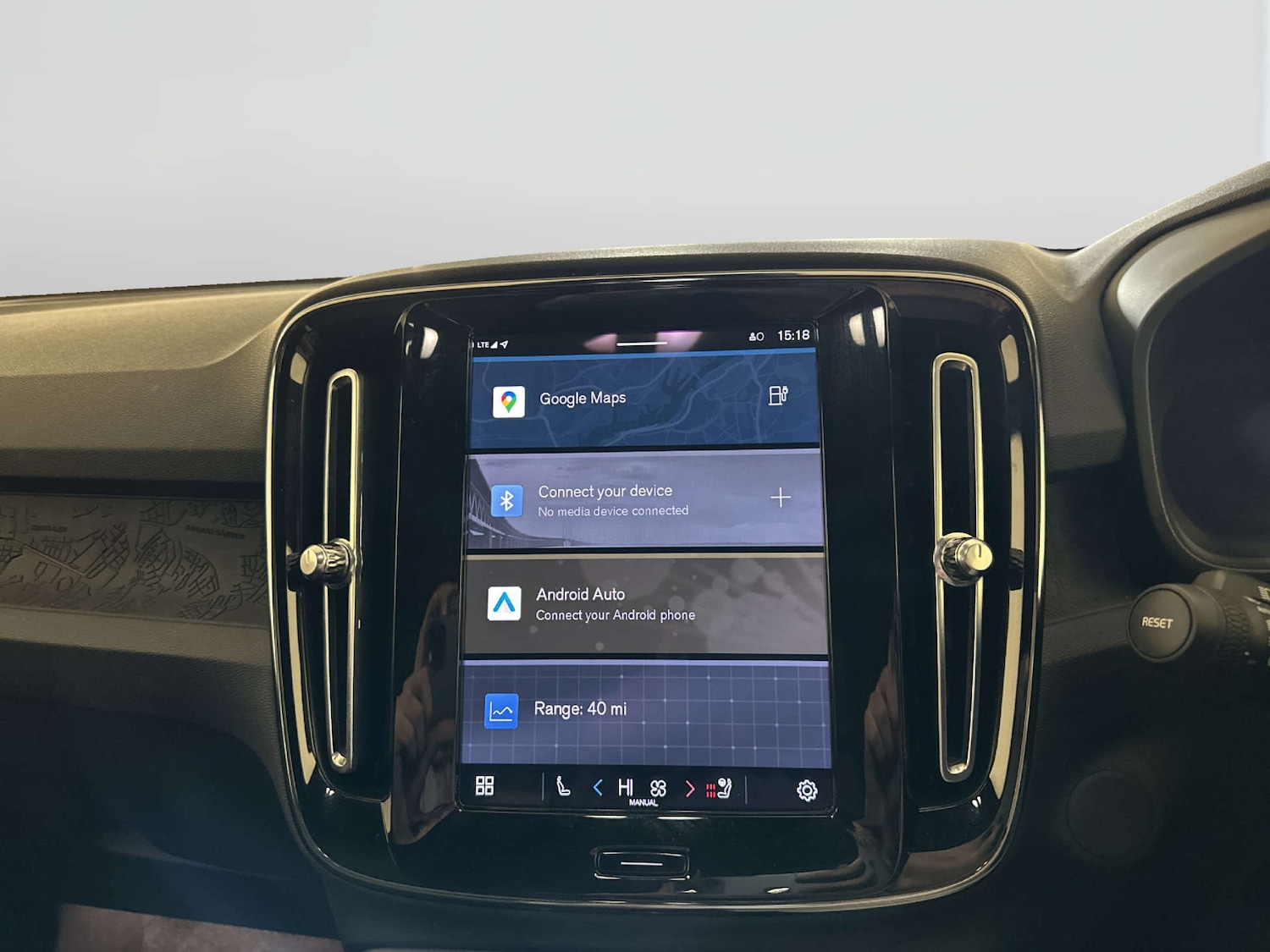 Used Volvo XC40 2023 for sale - 77821606: Photo 24