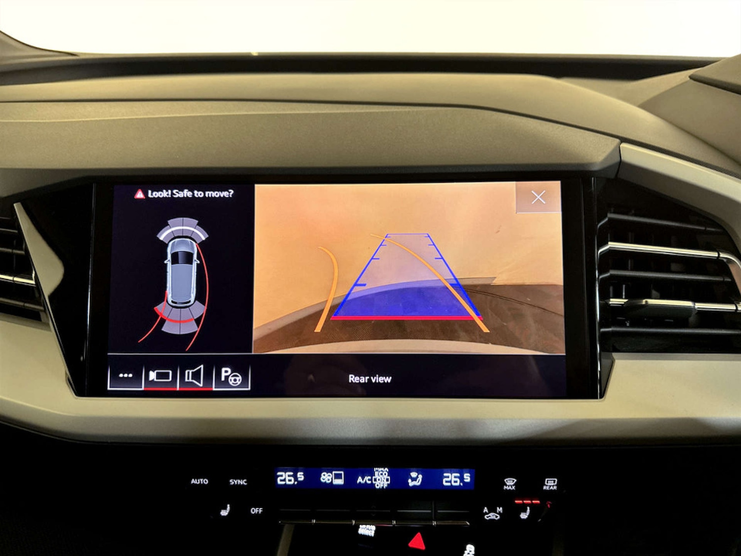 Used Audi Q4 e-tron 2022 for sale - 77535106: Photo 19