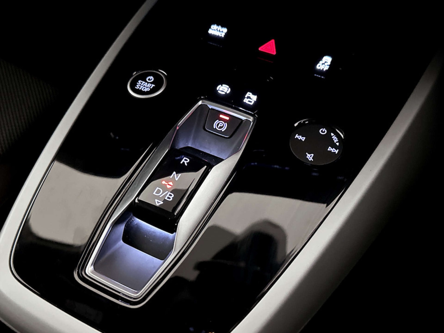 Used Audi Q4 e-tron 2022 for sale - 77535106: Photo 25