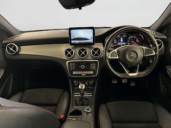 Used Mercedes-Benz GLA 2019 for sale - 78484418: Photo