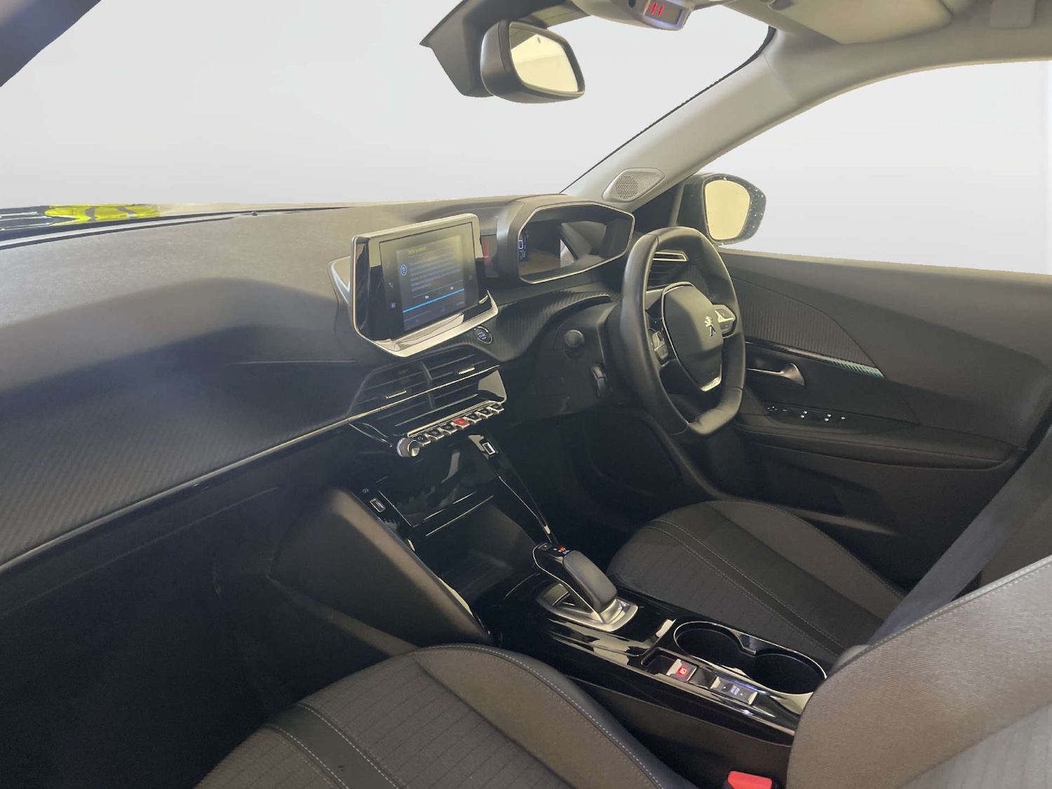 Used Peugeot 2008 2021 for sale - 77989908: Photo 12